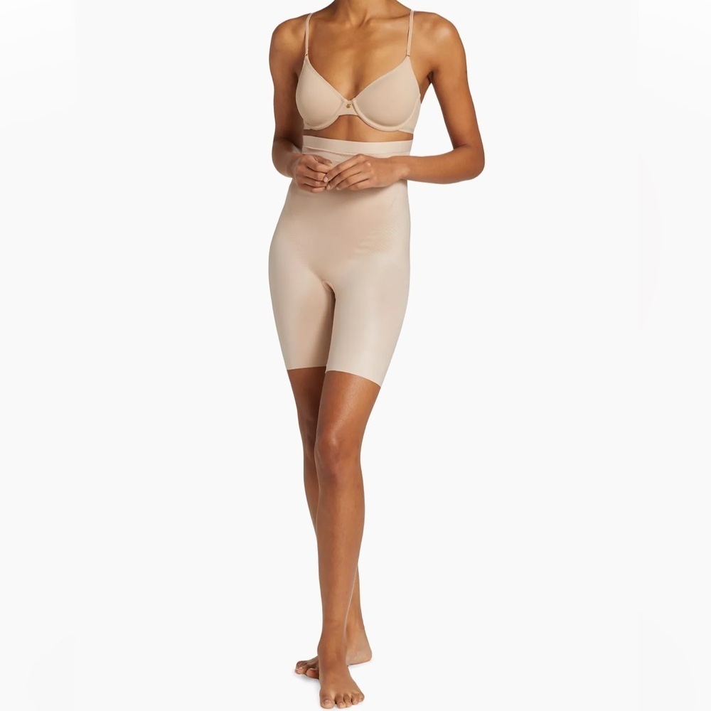 NWT Spanx Thinstincts 2.0 High Waist Mid Thigh Shapewear Shorts Beige Sz M - Picture 3 of 13